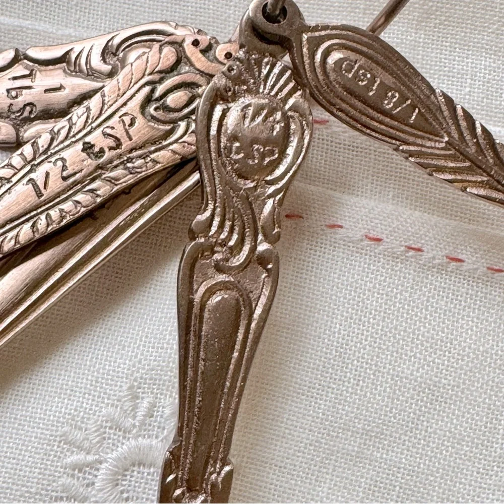 Anthropologie Vintage Flatware Measuring Spoons Safety Pin Copper Set Of 6 Rare